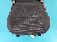 Fotel tył środkowy II rząd Peugeot 5008 tylny