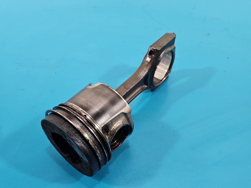 Tłok Bmw F34 GT 2.0d (B47D20A) 190KM