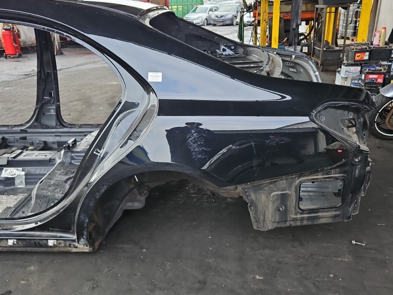 Błotnik tył lewy ćwiartka Mercedes W222 197 sedan