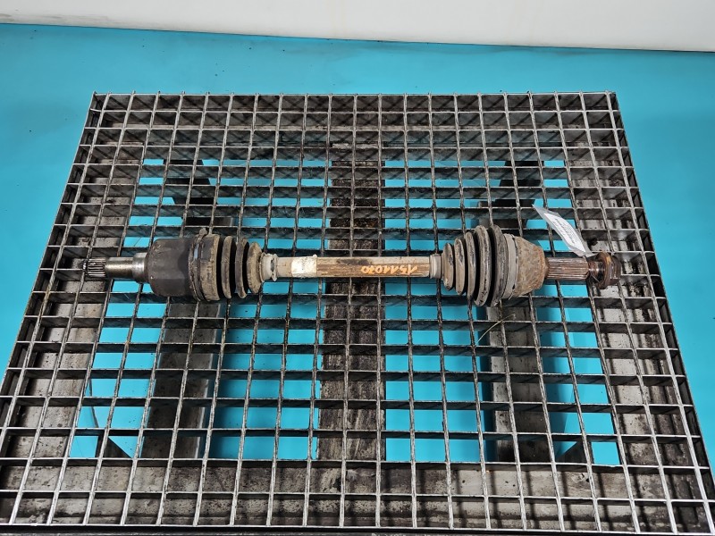 Półoś przód lewa Ford Fiesta Mk6 1.4 tdci manual