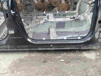 Próg prawy SŁUPEK ŚRODKOWY B Toyota Avensis III T27 kombi 5d czarny 1H2