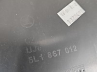 Tapicerka drzwi przód prawa boczek Skoda Yeti 5L1867006P