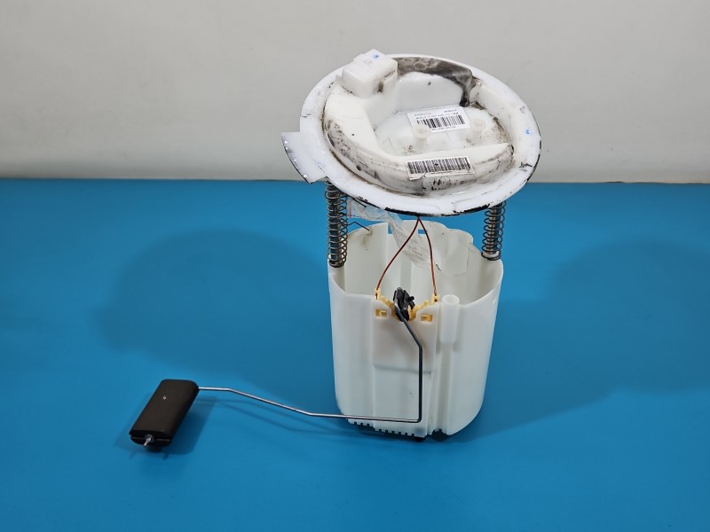 Czujnik poziomu paliwa Maserati Quattroporte VI 13- 670003733 3.0 V6