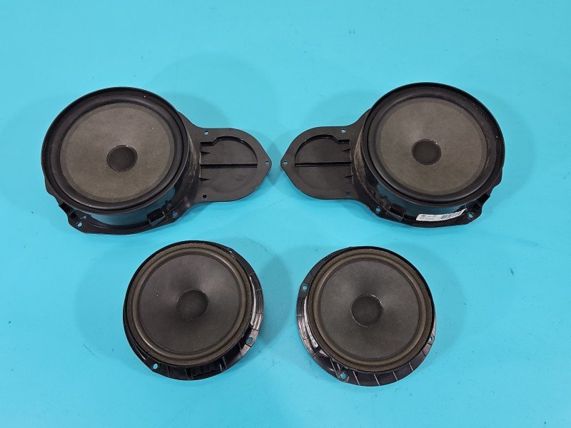 Głośniki komplet Vw Passat CC 3C8035454, 3C8035453 Głośniki komplet Vw Passat CC 3C8035454, 3C8035453