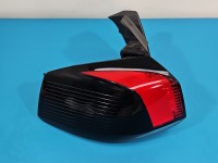 Lampa tył lewa błotnika Peugeot 5008 II 17-24 HB EUROPA 9811028080