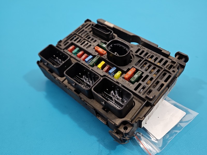 Sterownik moduł Peugeot, Europejska, BSM. Uszkodzenie widoczne na zdjęciu Peugeot 407 9656086080, S118983001J