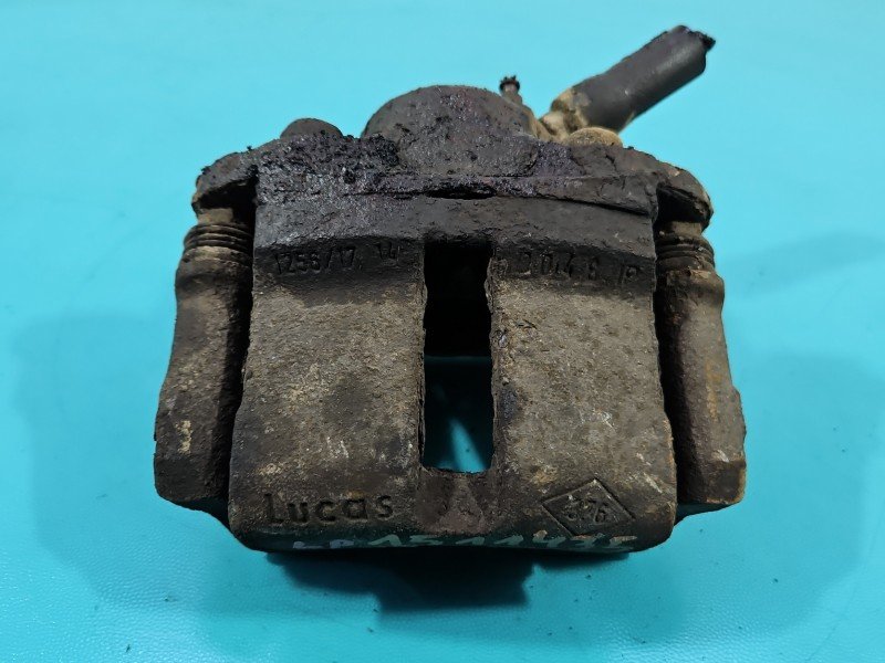 Zacisk przód lewy Renault Clio II 1,2.0 16V (D4FB712)