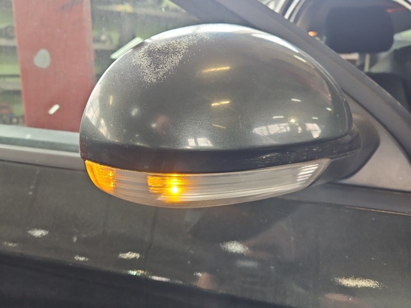 Lusterko prawe Vw Passat B6 LC6S Europa /lakier:LC6S / 6pin / odpryski lakieru europa