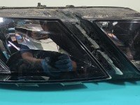 Reflektor prawy lampa przód Skoda Octavia III EUROPA