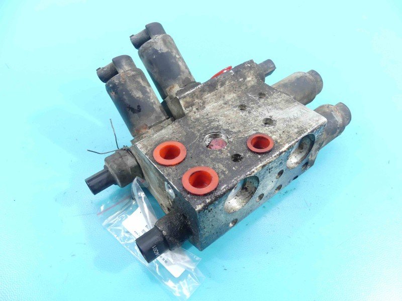 Zawór zawieszenia Bmw e65 6758704 Zawór zawieszenia Bmw e65 6758704