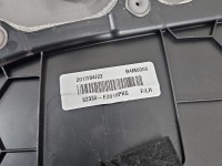 Tapicerka drzwi przód lewa boczek Hyundai Elantra VI 15-20 82370-F2000