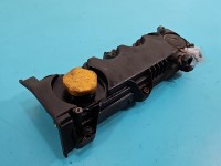 Pokrywa zaworów Opel Zafira B 1.9 cdti