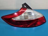Lampa tył lewa Renault Megane III HB hatchback w błotnik 08-13 przed liftem z listwą żarówkową EUROPA