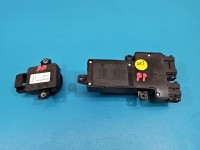 Przełącznik Regulacji fotela przód prawy / 2 elementy AUDI Q7 II 4M 8W0959748B, 4M0959777