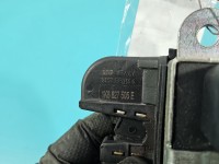 Zamek klapy tył 1K6827505E Vw Passat B7 kombi Volkswagen, 4pin