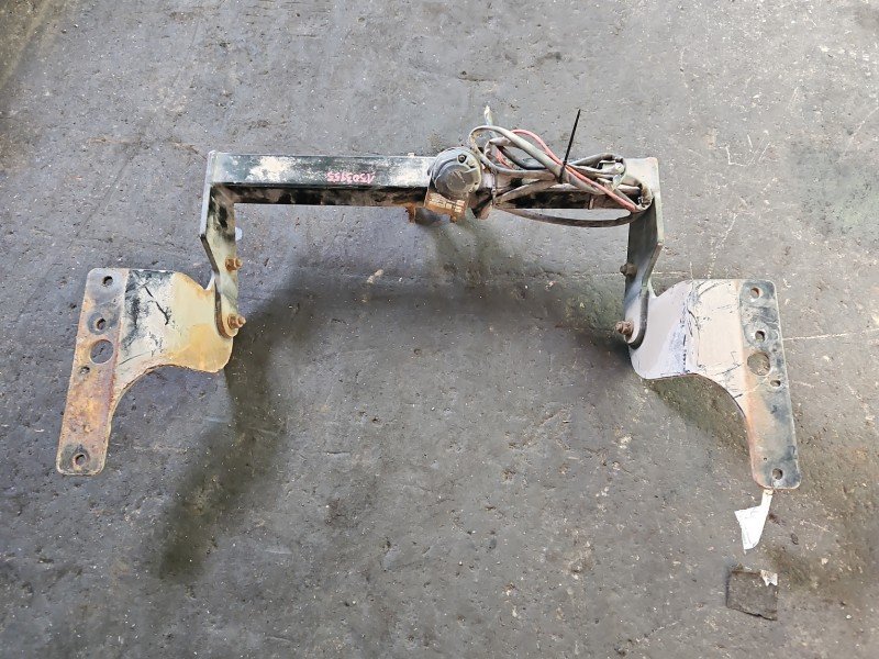 Hak holowniczy Toyota Avensis III T27