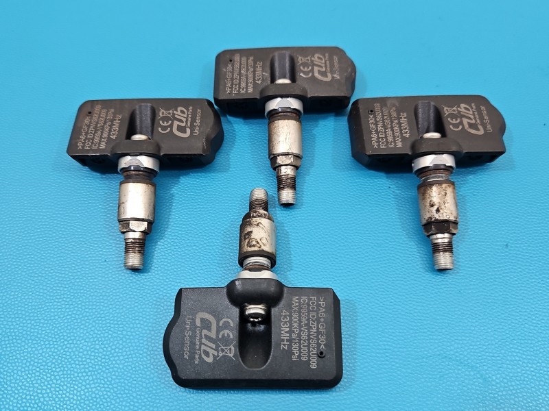 Czujnik ciśnienia opon FORD C-MAX II MK2 9959A-VS62U009 TPMS