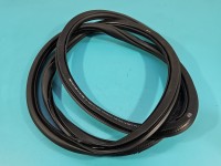 Uszczelka drzwi przód prawa Skoda Superb III