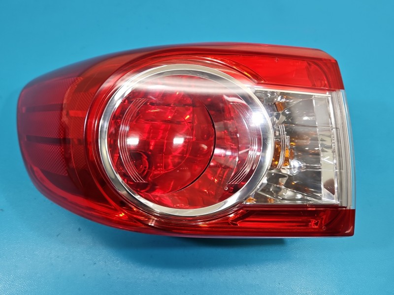Lampa tył lewa błotnika Toyota Corolla E15 sedan EUROPA