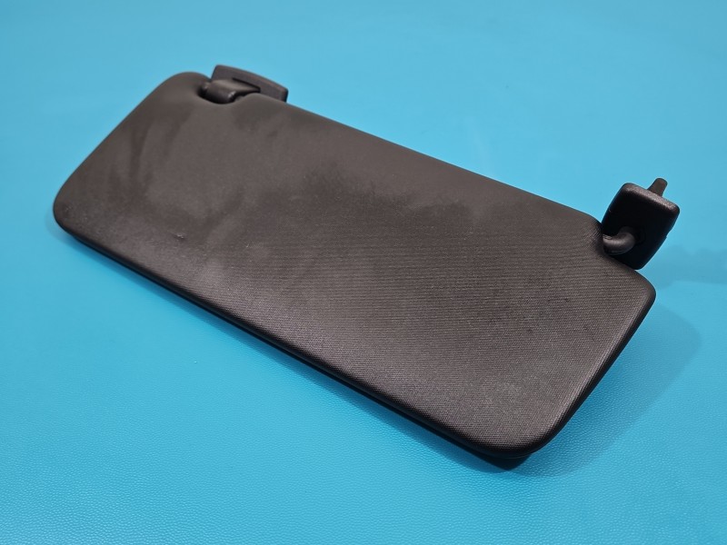 Przesłonka lewa MERCEDES W176 DASZEK osłona przeciwsłoneczna