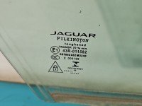 Szyba drzwi przód prawa Jaguar XE sedan