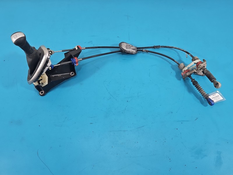 DŹWIGNIA LEWAREK WYBIERAK LINKI Nissan Qashqai I J10 06-13 1.6 16V (HR16DE)