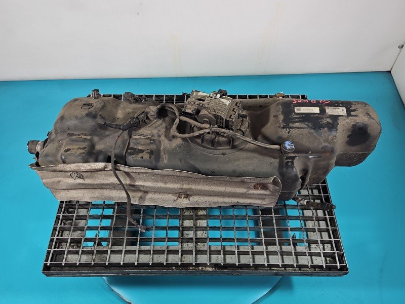 Zbiornik AdBlue Vw Crafter 06- 2.5 tdi