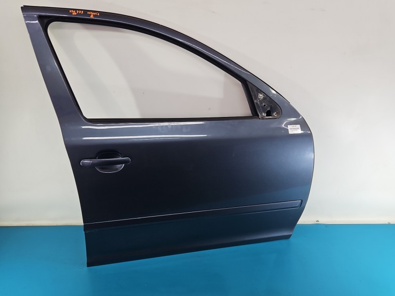 DRZWI PRZÓD PRAWE PASAŻERA Skoda Octavia II 5d 9153