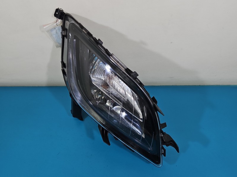 Halogen prawy Opel Astra IV J
