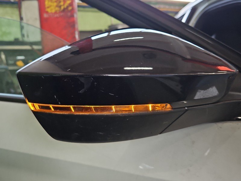 Lusterko prawe Skoda Superb III biały LS9R europa Lusterko prawe Skoda Superb III biały LS9R europa