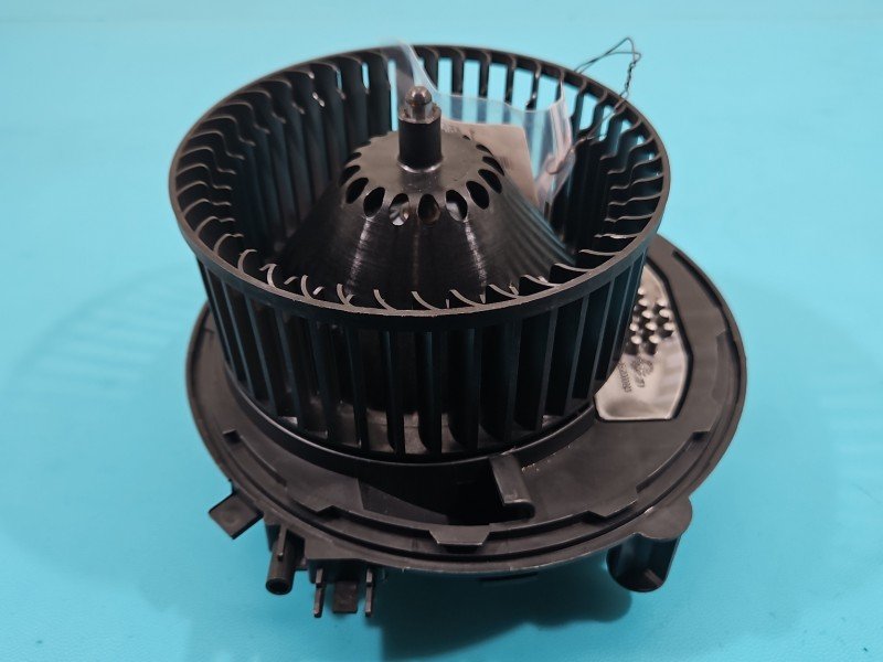 Dmuchawa nawiewu wentylator Skoda Octavia III 1035900023, 5Q0907521E Dmuchawa nawiewu wentylator Skoda Octavia III 1035900023, 5Q0907521E