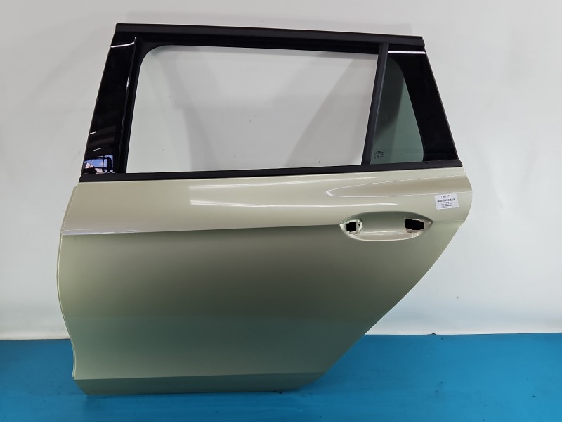 Drzwi tył lewe Skoda Superb IV kombi 5d LR1B