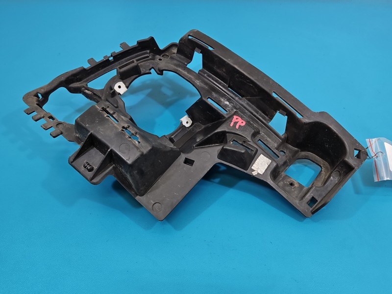 Mocowanie Halogenu przód prawe uchwyt Halogenu przód prawe Citroen DS4 11-15 9670743180