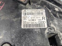 Reflektor prawy lampa przód Audi A4 B7 EUROPA