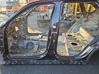 Próg lewy SŁUPEK ŚRODKOWY B BMW X5 F15 5d B53\8