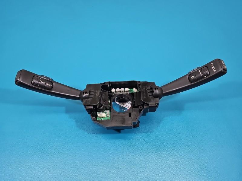 Przełącznik zespolony Volvo V50 S40 II 30710344