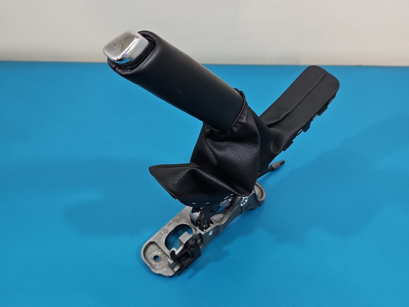 Dźwignia hamulca ręcznego Skoda Octavia III 5E0711301D