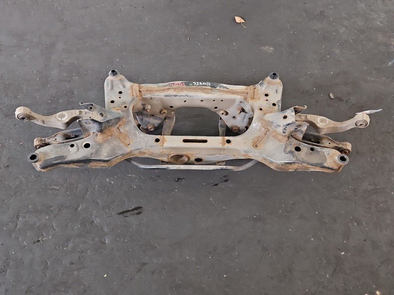 Tylna belka oś tył Nissan Qashqai II J11 13-21 1.2 T Tylna belka oś tył Nissan Qashqai II J11 13-21 1.2 T