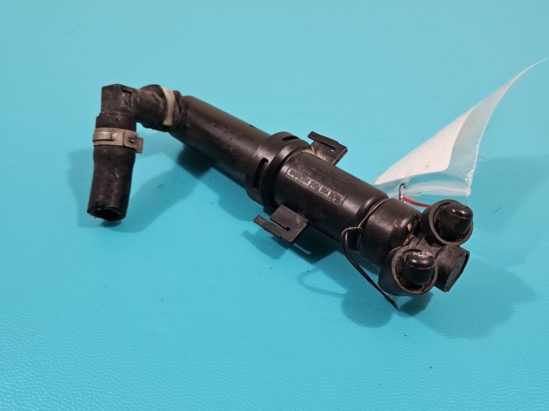 Spryskiwacz reflektora prawy AUDI Q5 8R 08- 1300390125, 1300750008