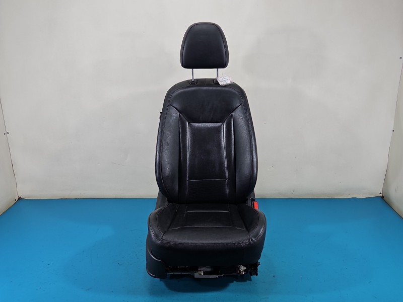 Fotel prawy przód pasażera Hyundai I40 5d EUROPA