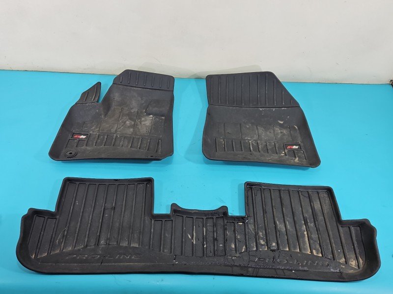 Dywaniki komplet Peugeot 3008 II