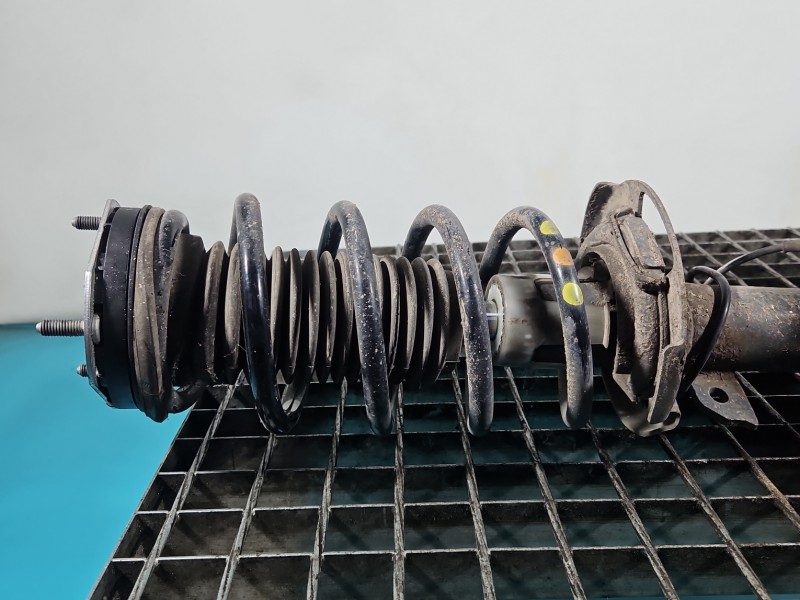 Sprężyna przód przednia Ford B-Max 12-17 1.0 T