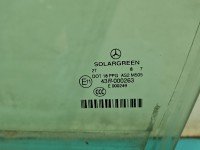 Szyba drzwi przód lewa Mercedes W221 sedan