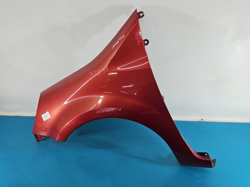 Błotnik przód lewy Renault Modus bordowy TEB76