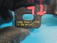 Zamek tył lewy Renault Trafic III Zaczep rygiel dolny zamka drzwi tylnych Renault Trafic