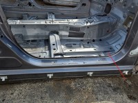 Próg prawy SŁUPEK ŚRODKOWY B Mercedes GLA X156 13-19 HB 5d szary 787