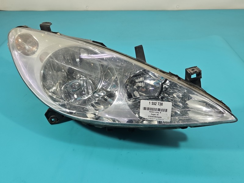 Reflektor prawy lampa przód Peugeot 307 EUROPA