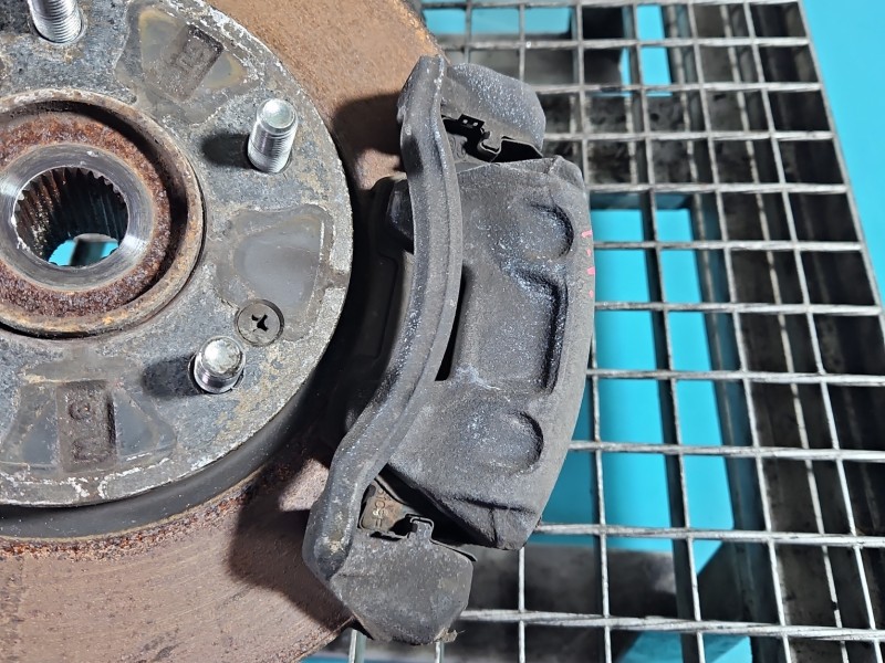 Zacisk przód prawy Kia Niro I 16-22 1.6 GDI