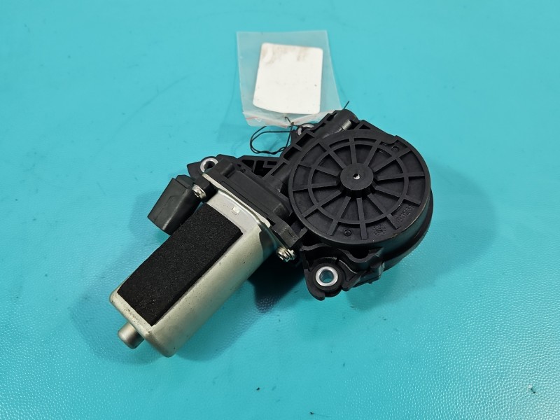 Zamek tył prawy 4F0837059 Porsche Panamera I 970 Porsche, SILNICZEK DOCIAGU DRZWI LEWY PRAWY