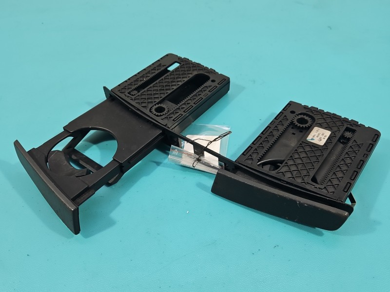 Uchwyt na napoje kubek CUP HOLDER Peugeot 508 I 9688798502, 9671163402